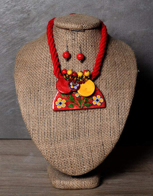 Blue Pottery Guccha Necklace With One Bead Earring (Red)